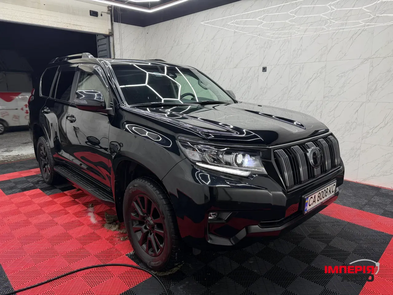 Toyota Land Cruiser Prado - фото 2