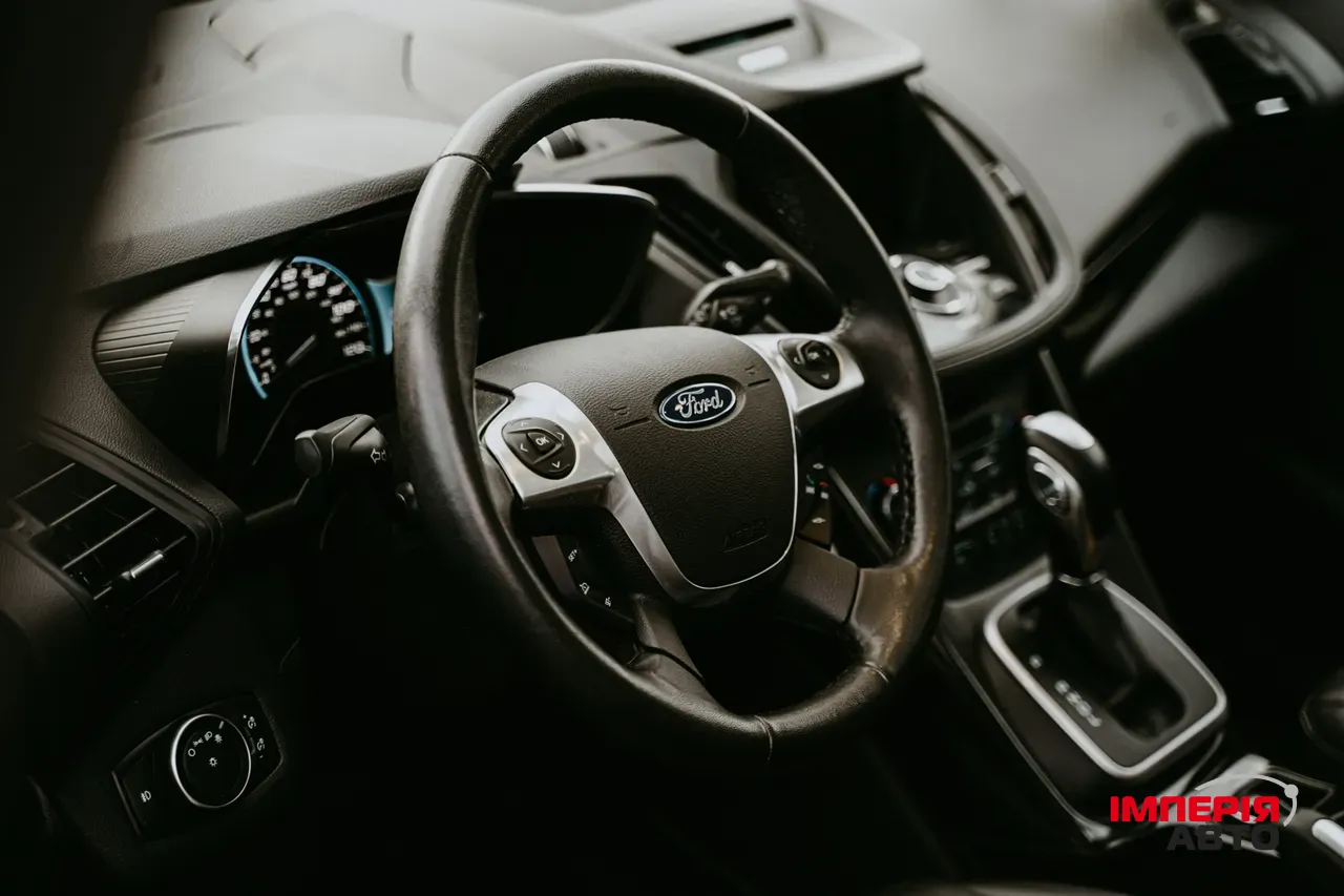 Ford C-MAX - фото 9