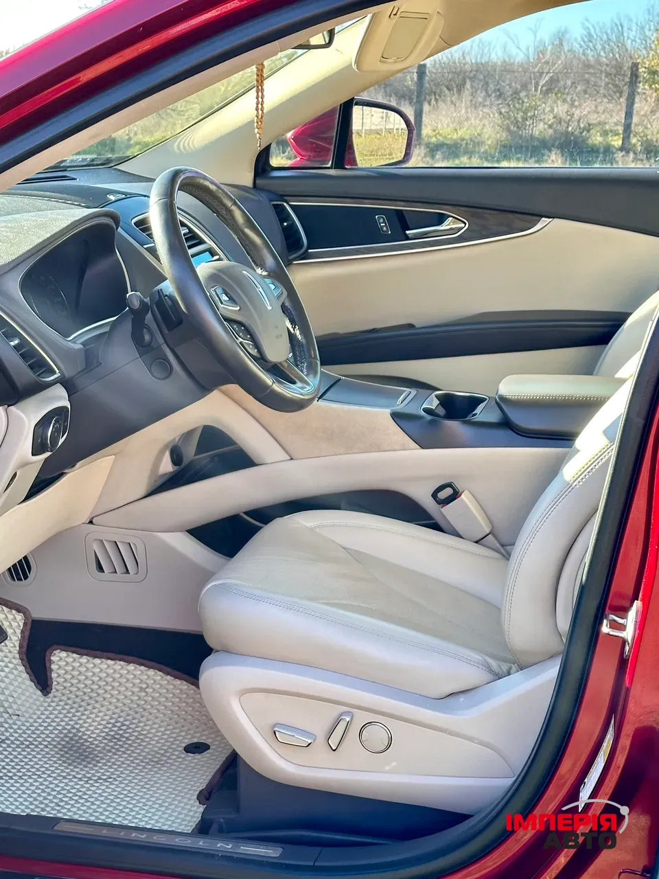 Lincoln MKX - фото 10