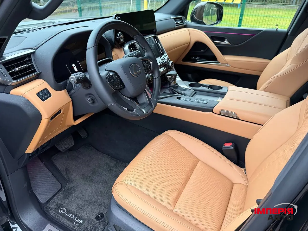 Lexus LX - фото 7