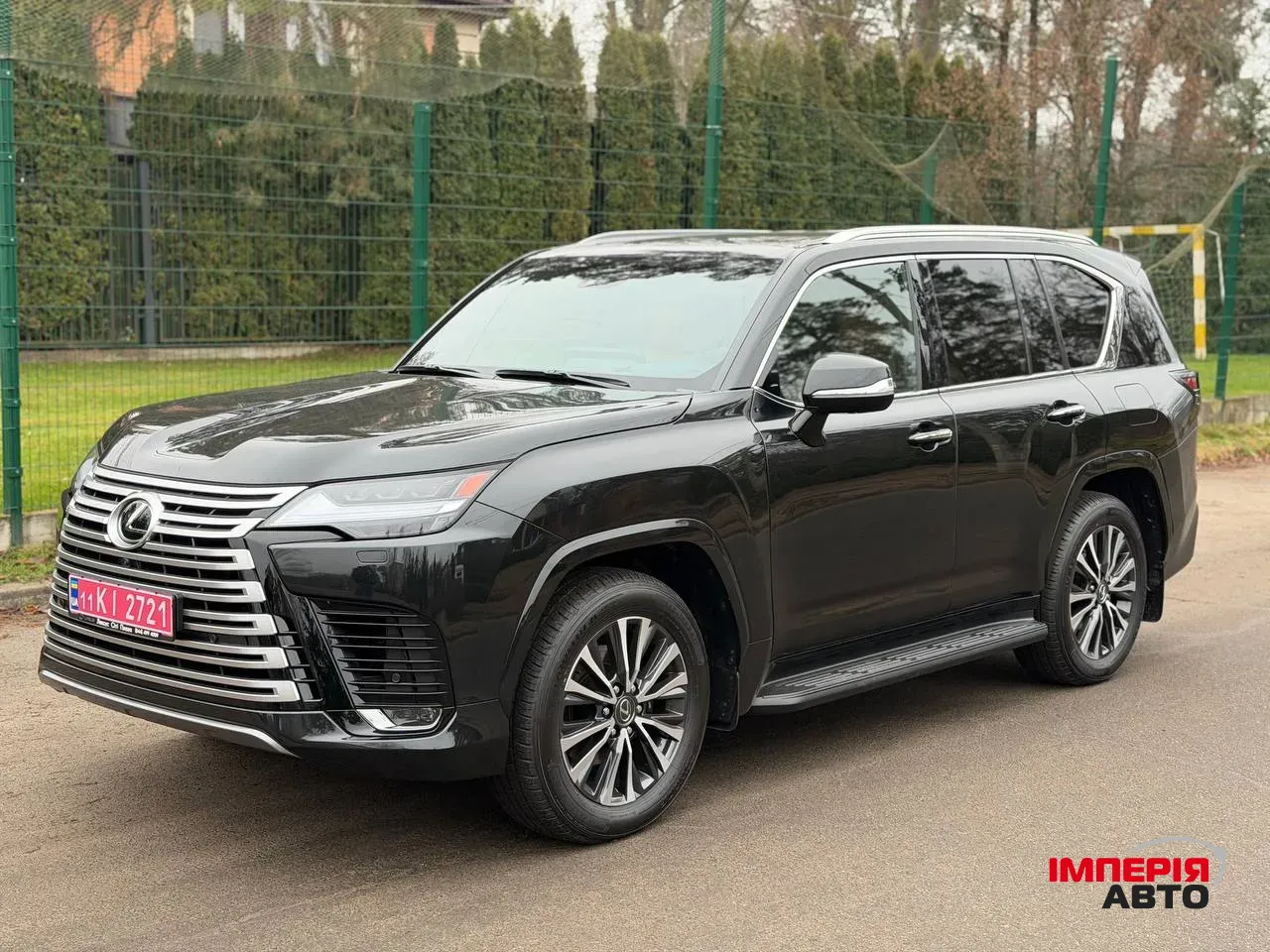 Lexus LX - фото 3