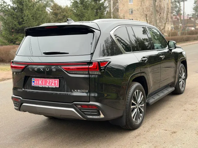 Lexus LX - фото 4