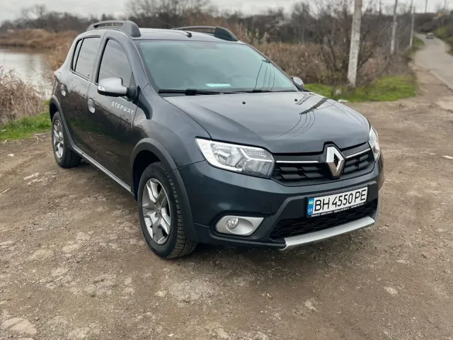 Renault Sandero - фото 4