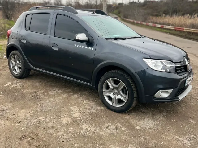 Renault Sandero - фото 3