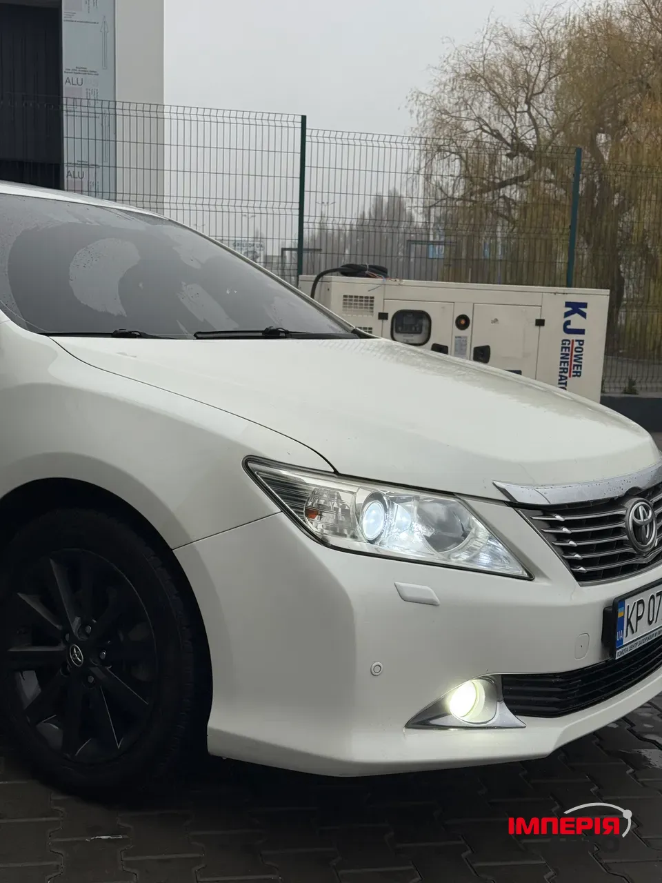 Toyota Camry - фото 4