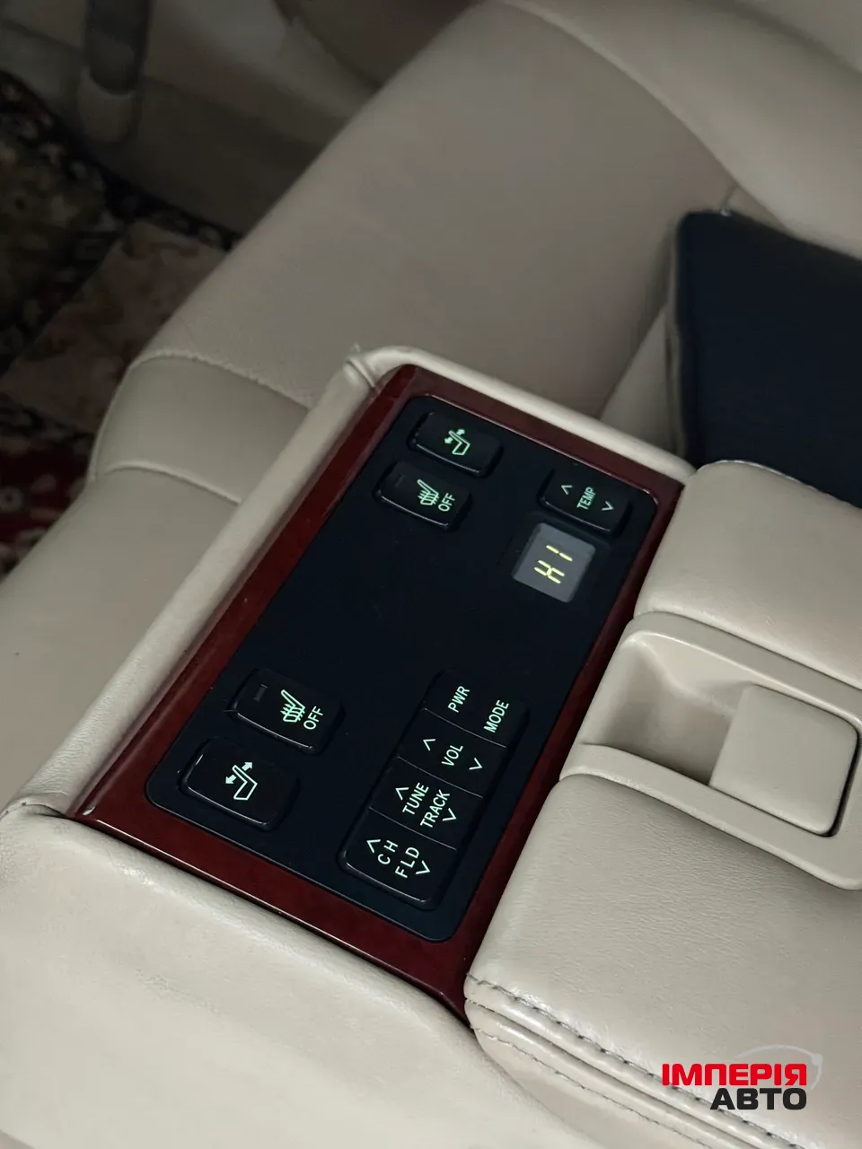 Toyota Camry - фото 11