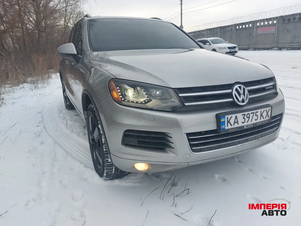 Volkswagen Touareg - фото 1