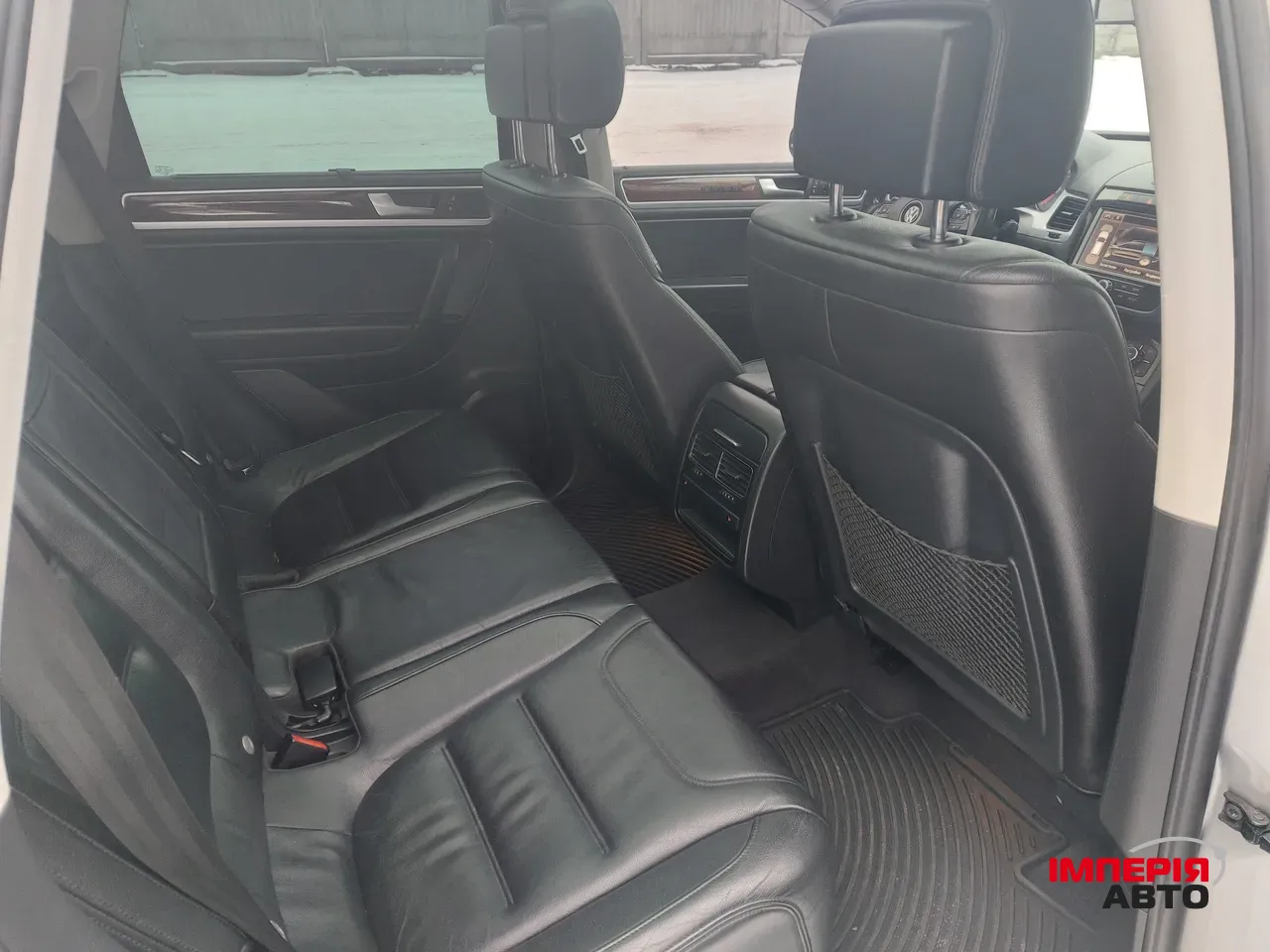 Volkswagen Touareg - фото 23