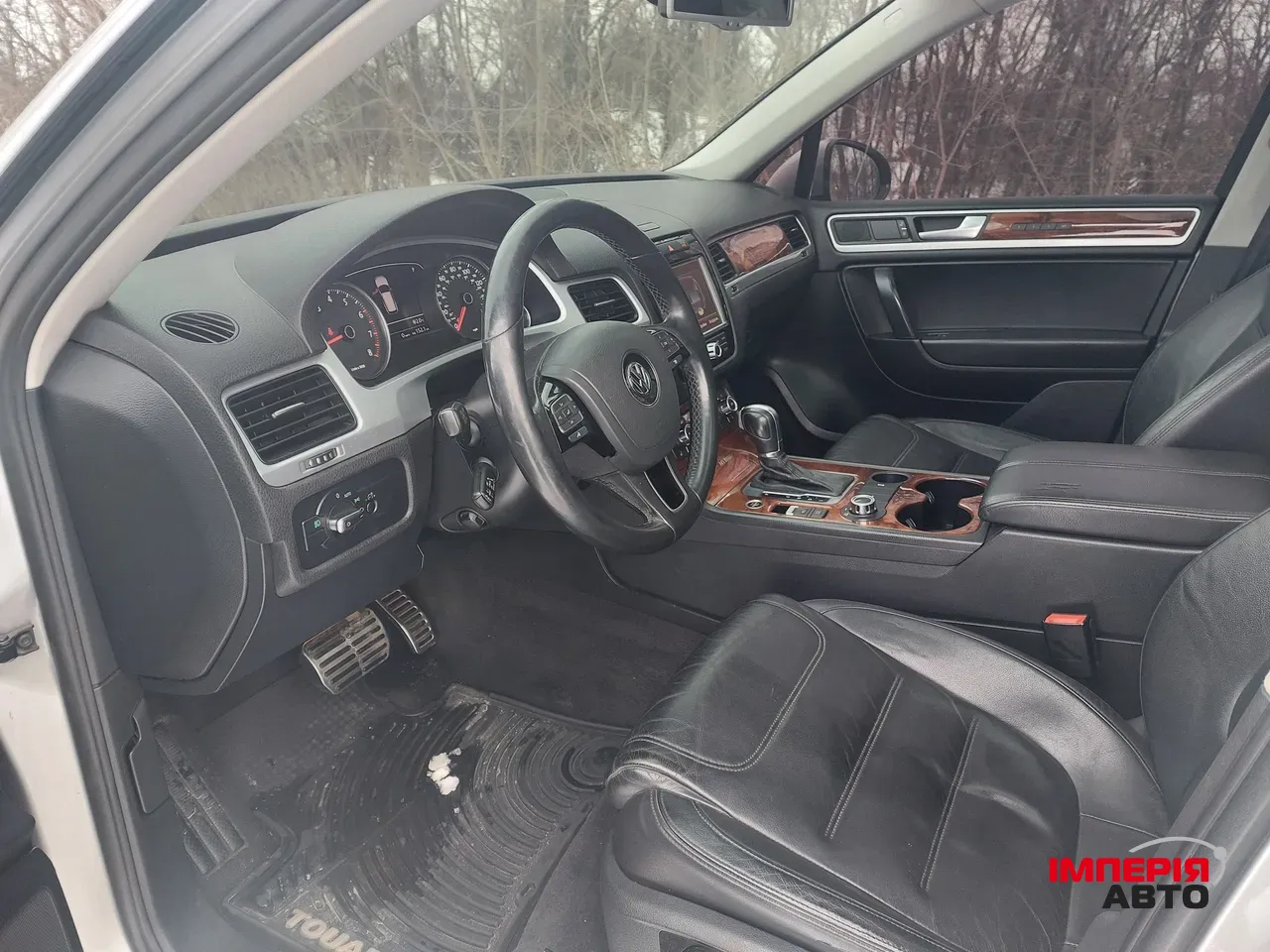 Volkswagen Touareg - фото 14