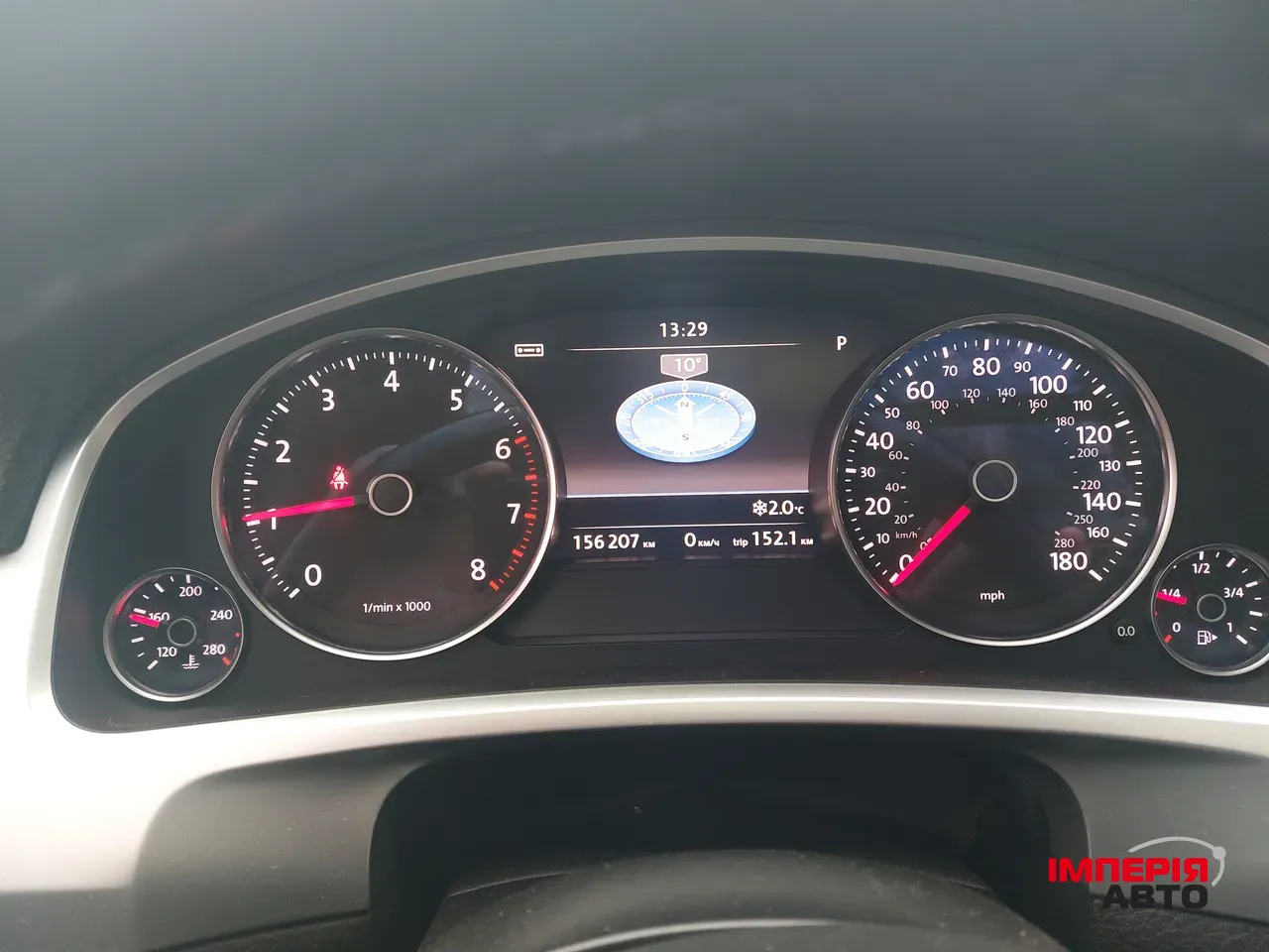 Volkswagen Touareg - фото 26