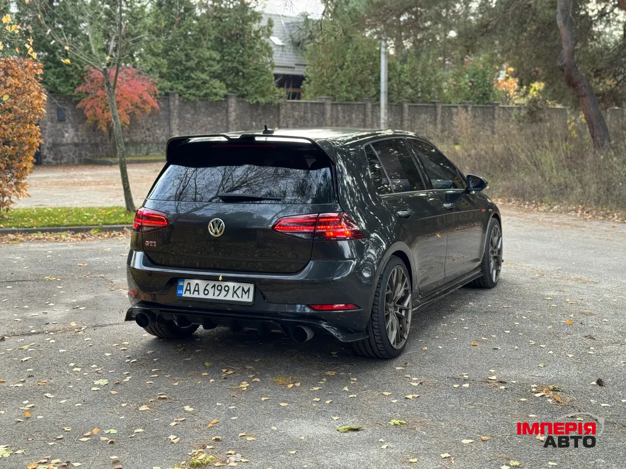 Volkswagen Golf GTI - фото 5