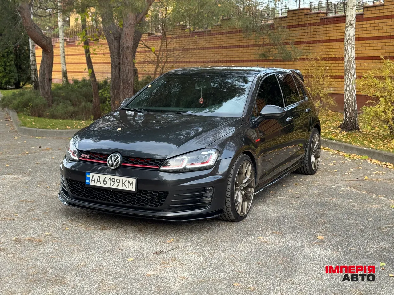 Volkswagen Golf GTI - фото 2