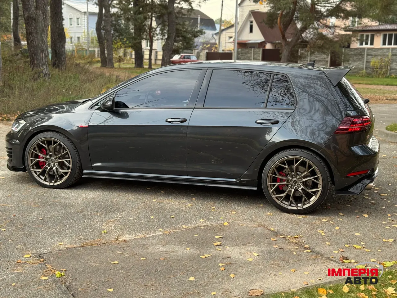 Volkswagen Golf GTI - фото 3