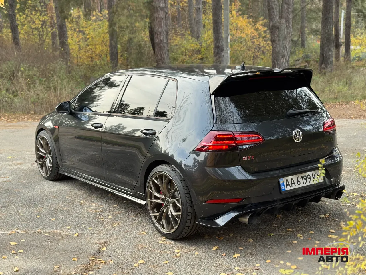 Volkswagen Golf GTI - фото 4