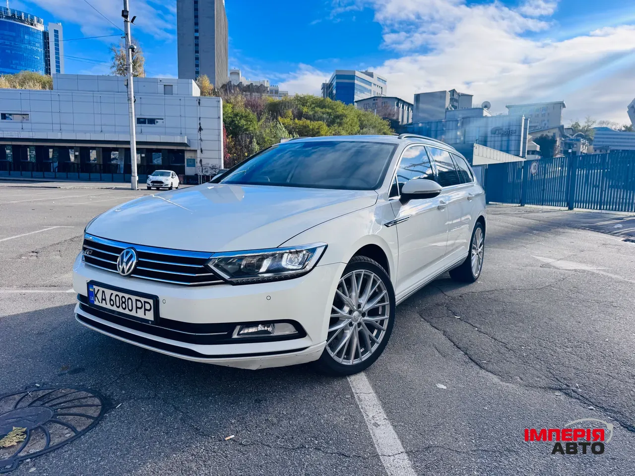 Volkswagen Passat - фото 4