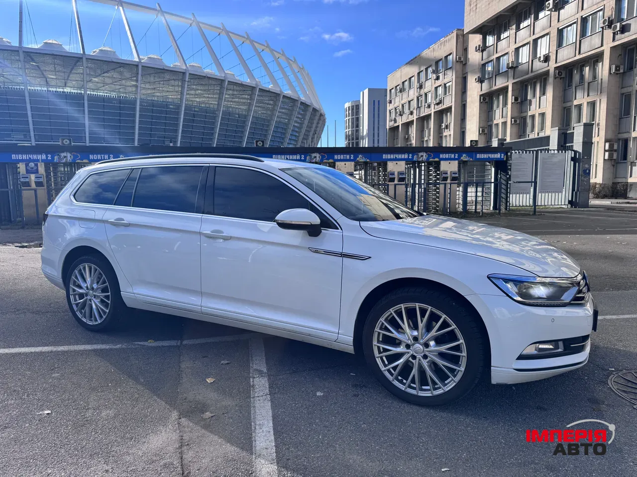 Volkswagen Passat - фото 16