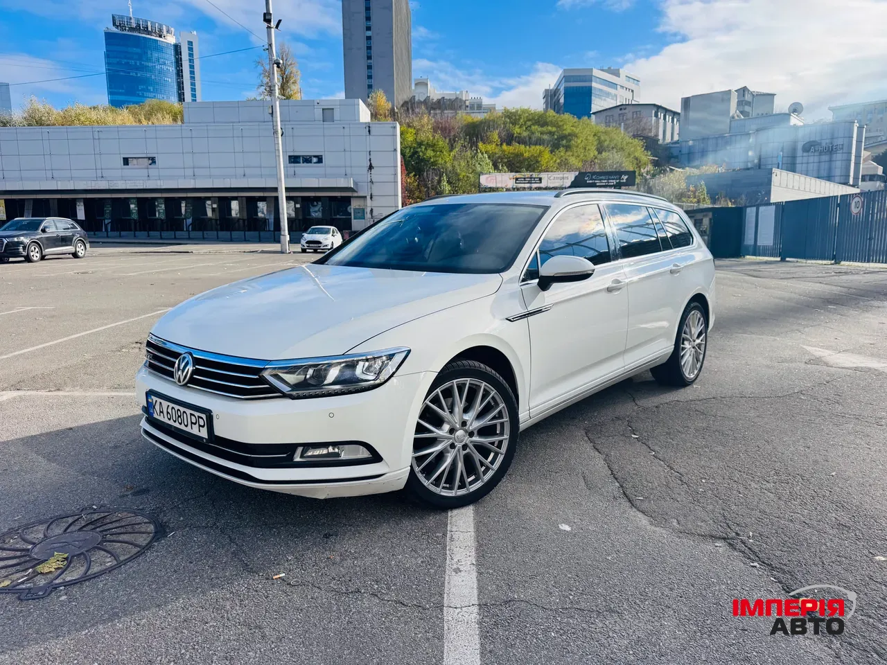 Volkswagen Passat - фото 6