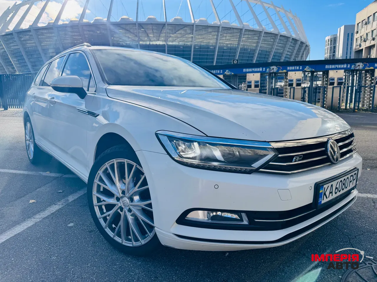 Volkswagen Passat - фото 2