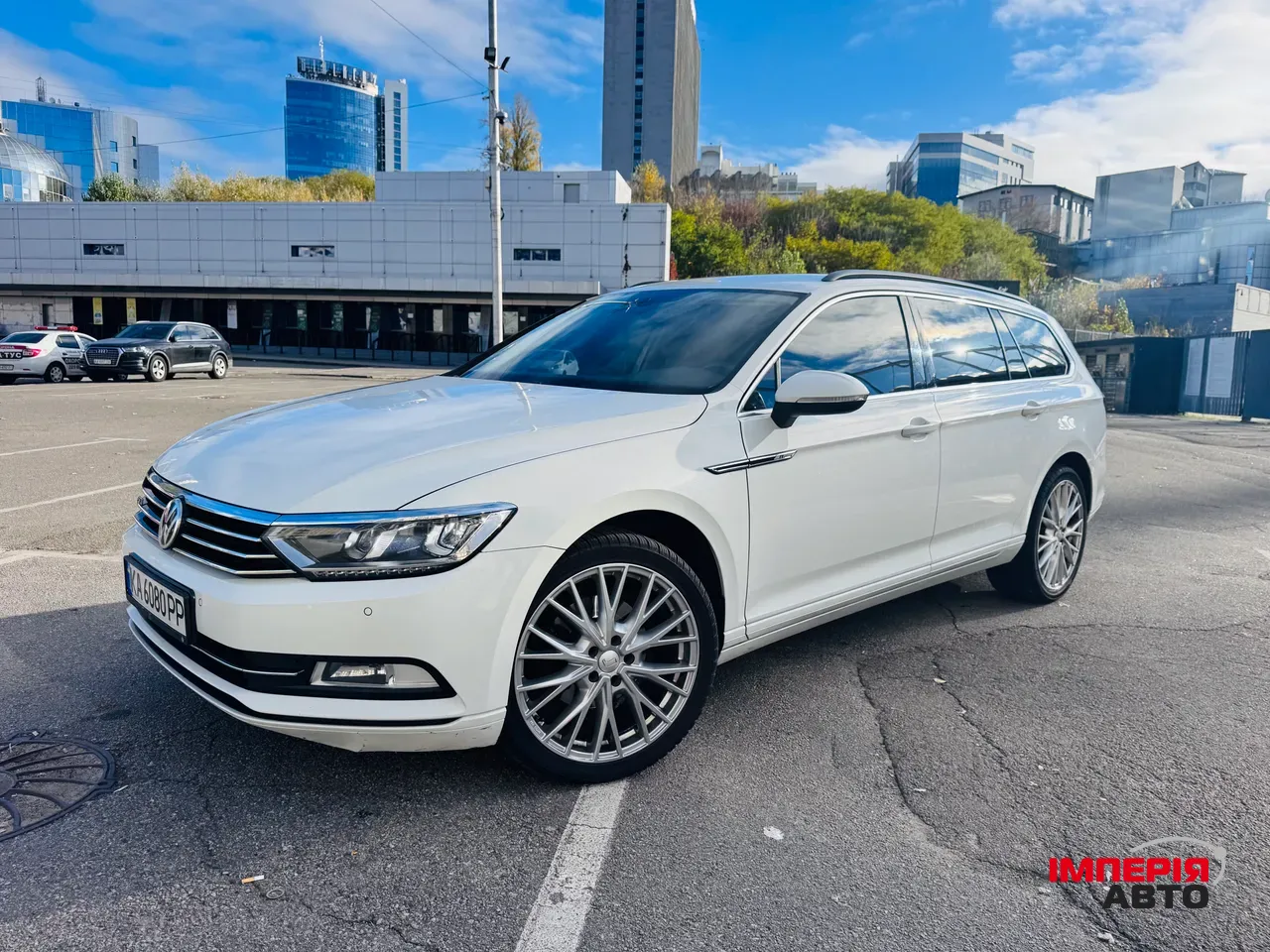 Volkswagen Passat - фото 3