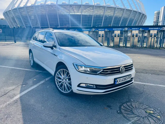 Volkswagen Passat - фото 1