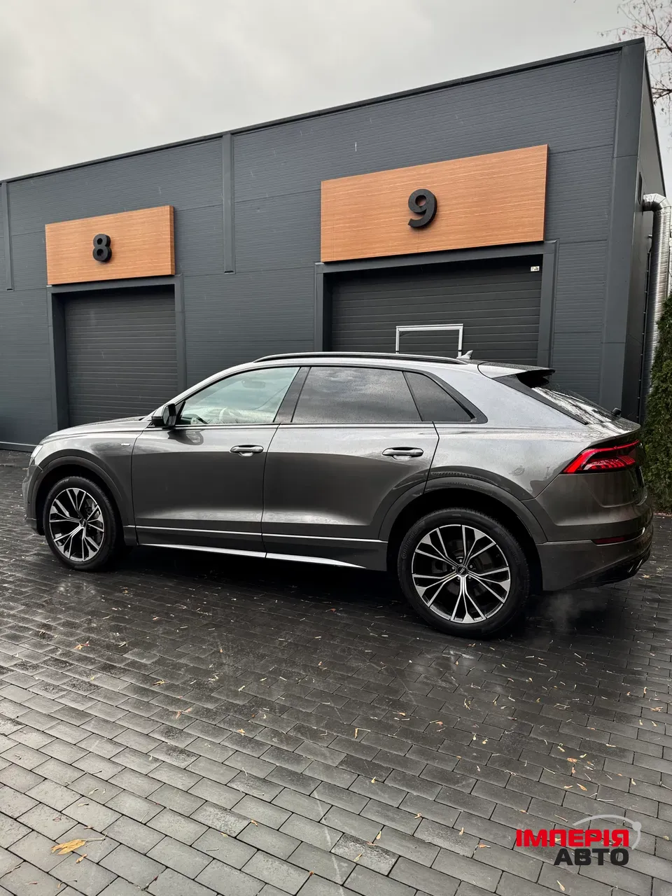 Audi Q8 - фото 7
