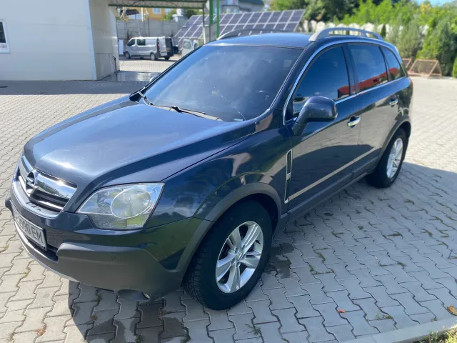 Opel Antara - фото 4