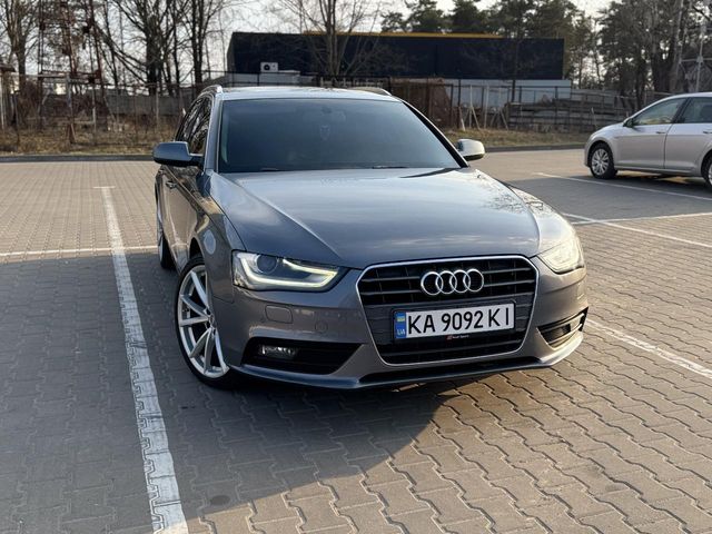 Audi A4 - фото 4