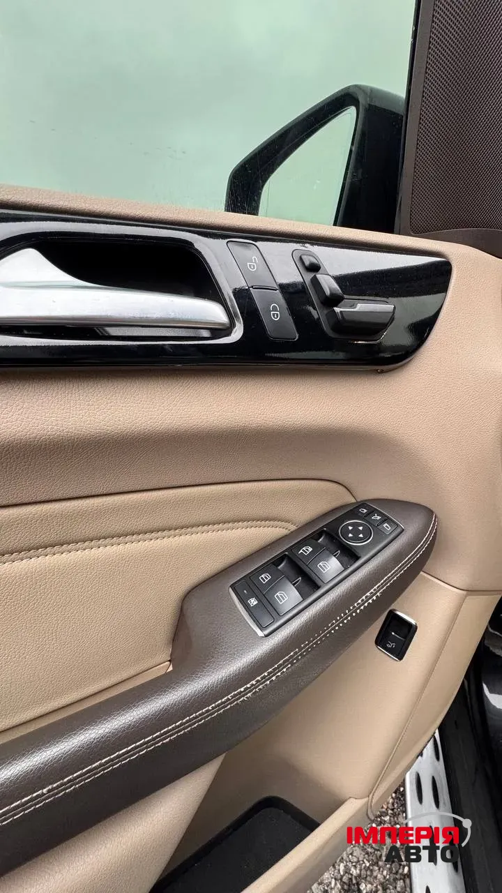 Mercedes-Benz M-Класс - фото 13