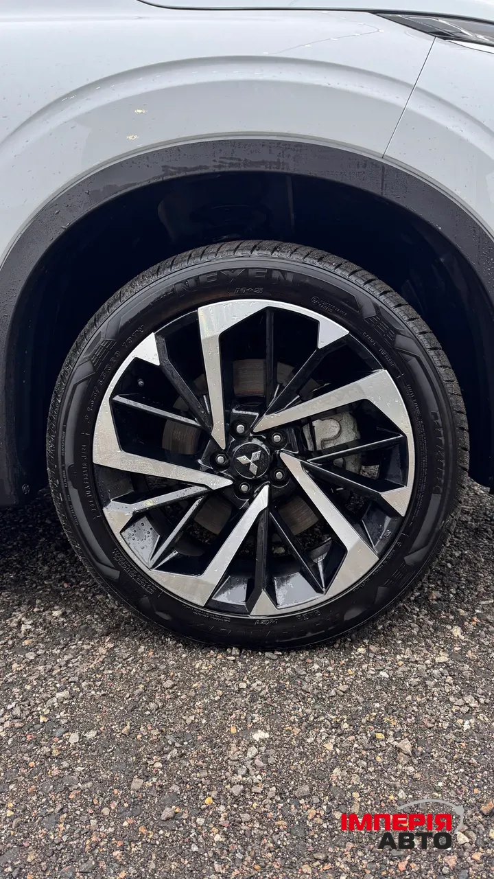 Mitsubishi Outlander - фото 11