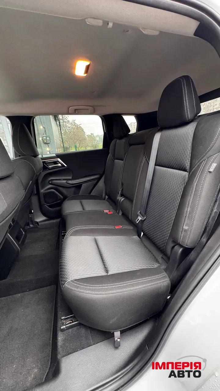 Mitsubishi Outlander - фото 17