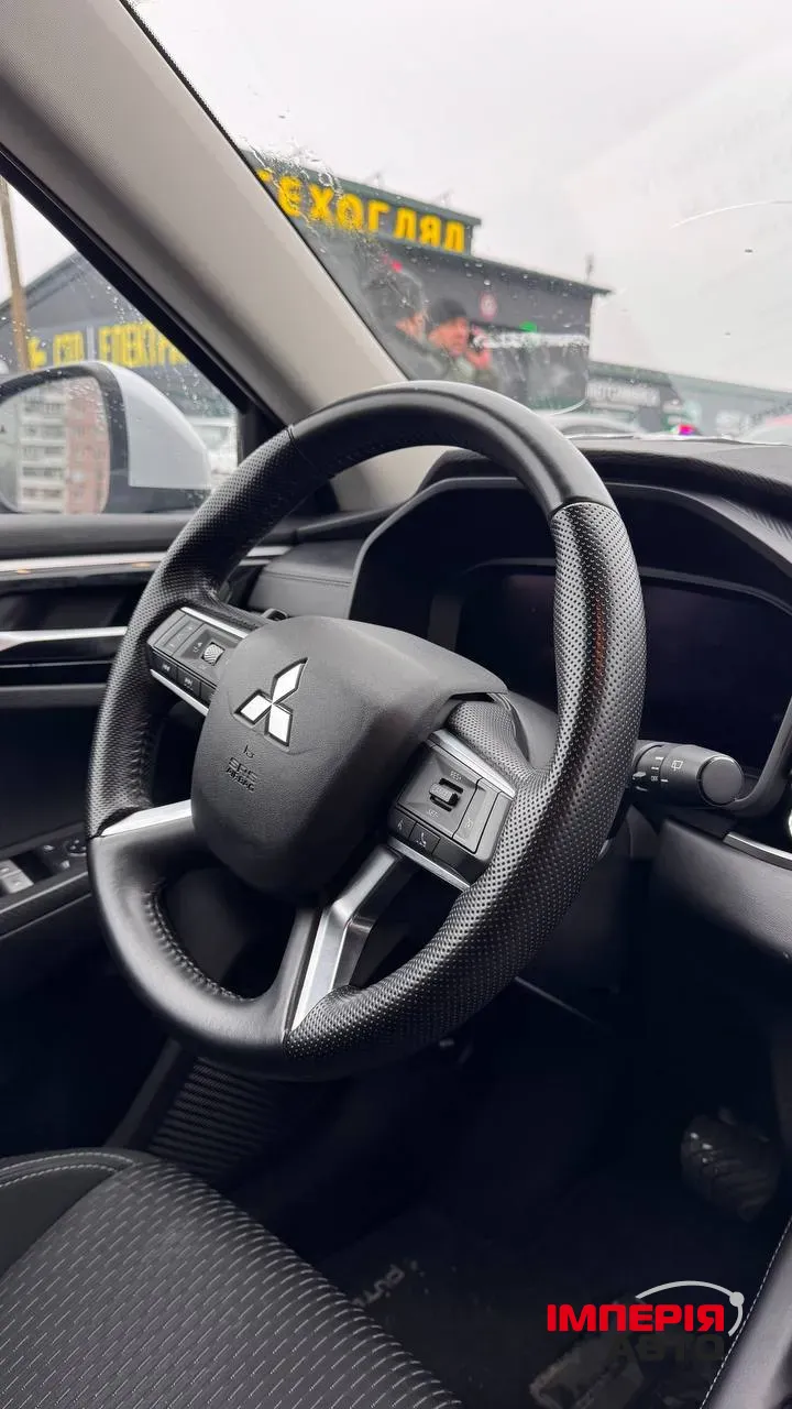 Mitsubishi Outlander - фото 20