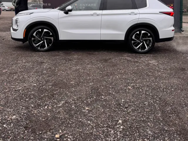 Mitsubishi Outlander - фото 4