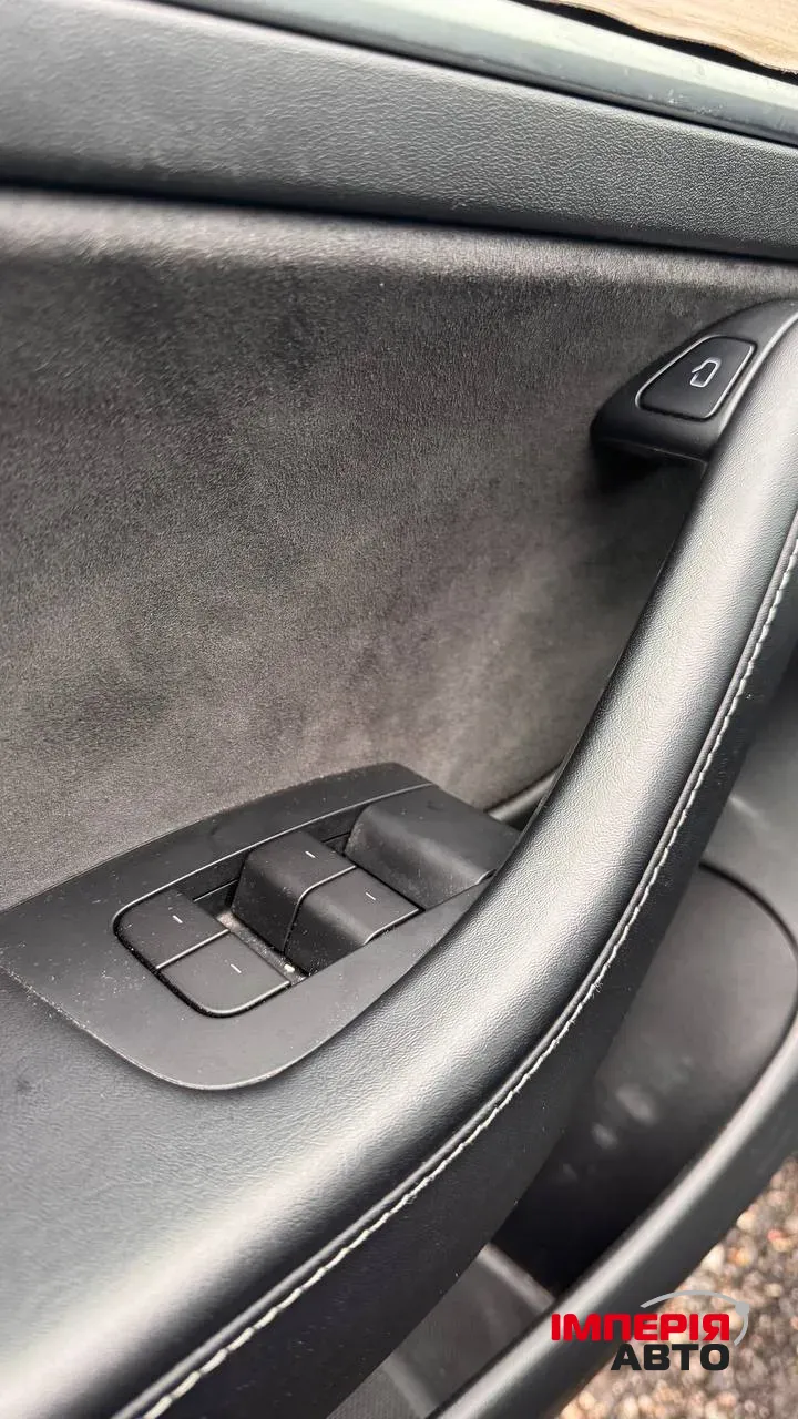 Tesla Model 3 - фото 15