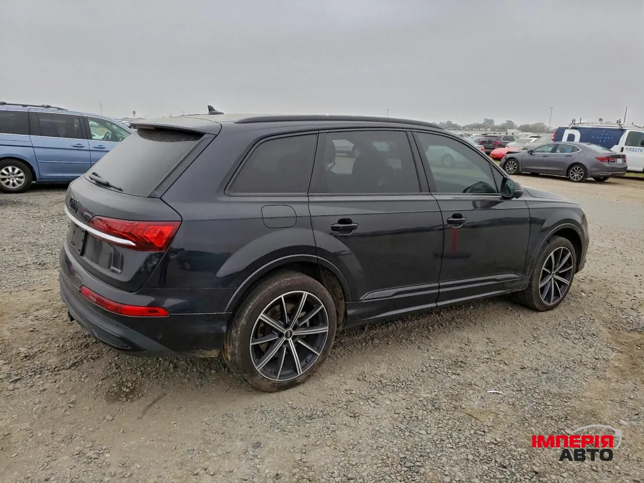 Audi Q7 - фото 6