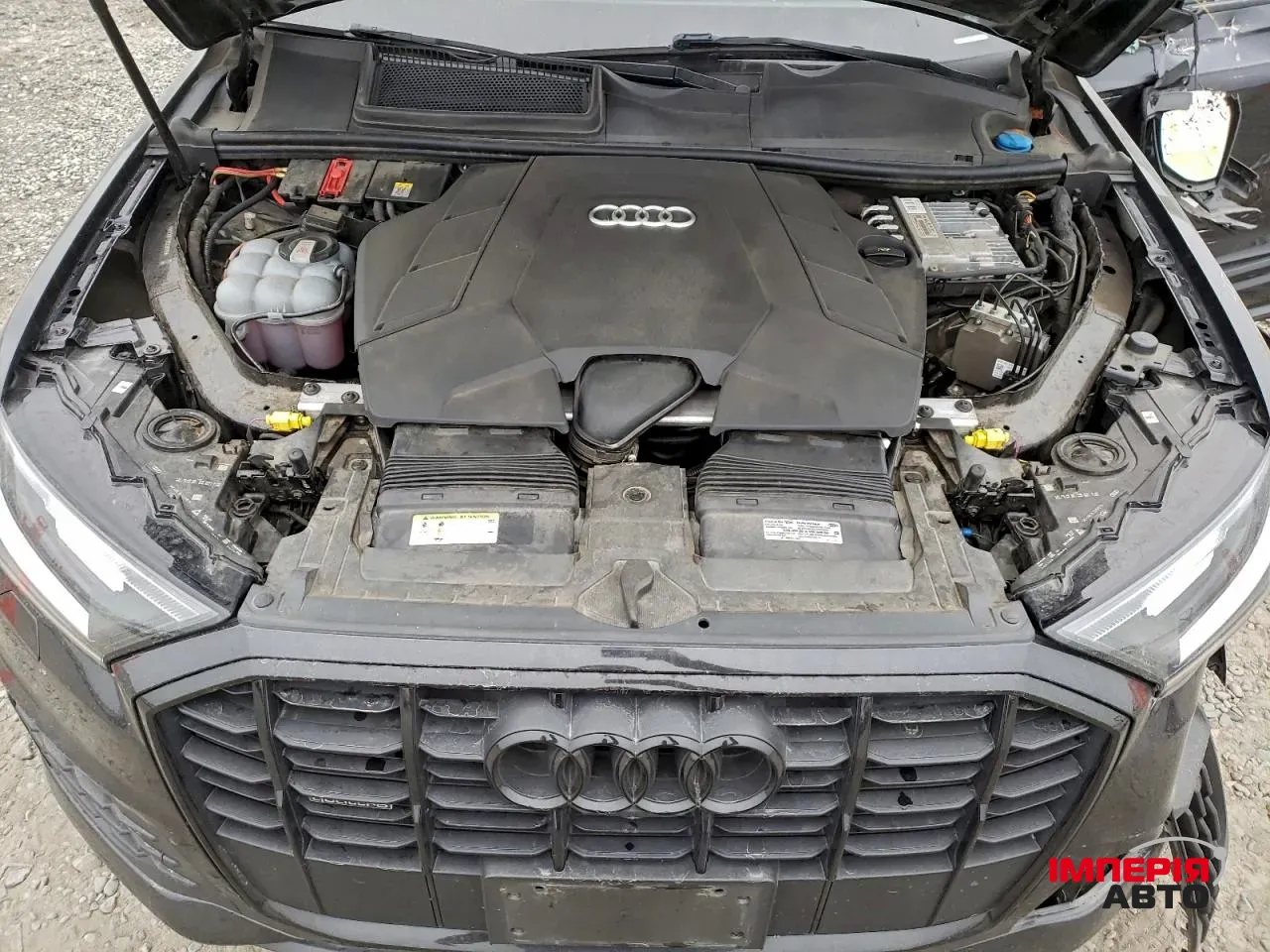 Audi Q7 - фото 12