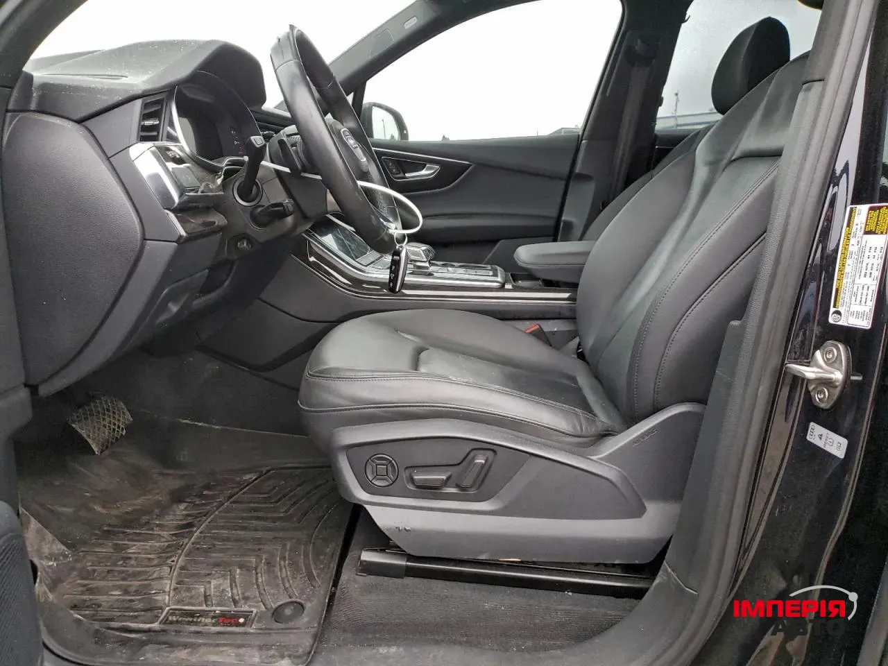 Audi Q7 - фото 7