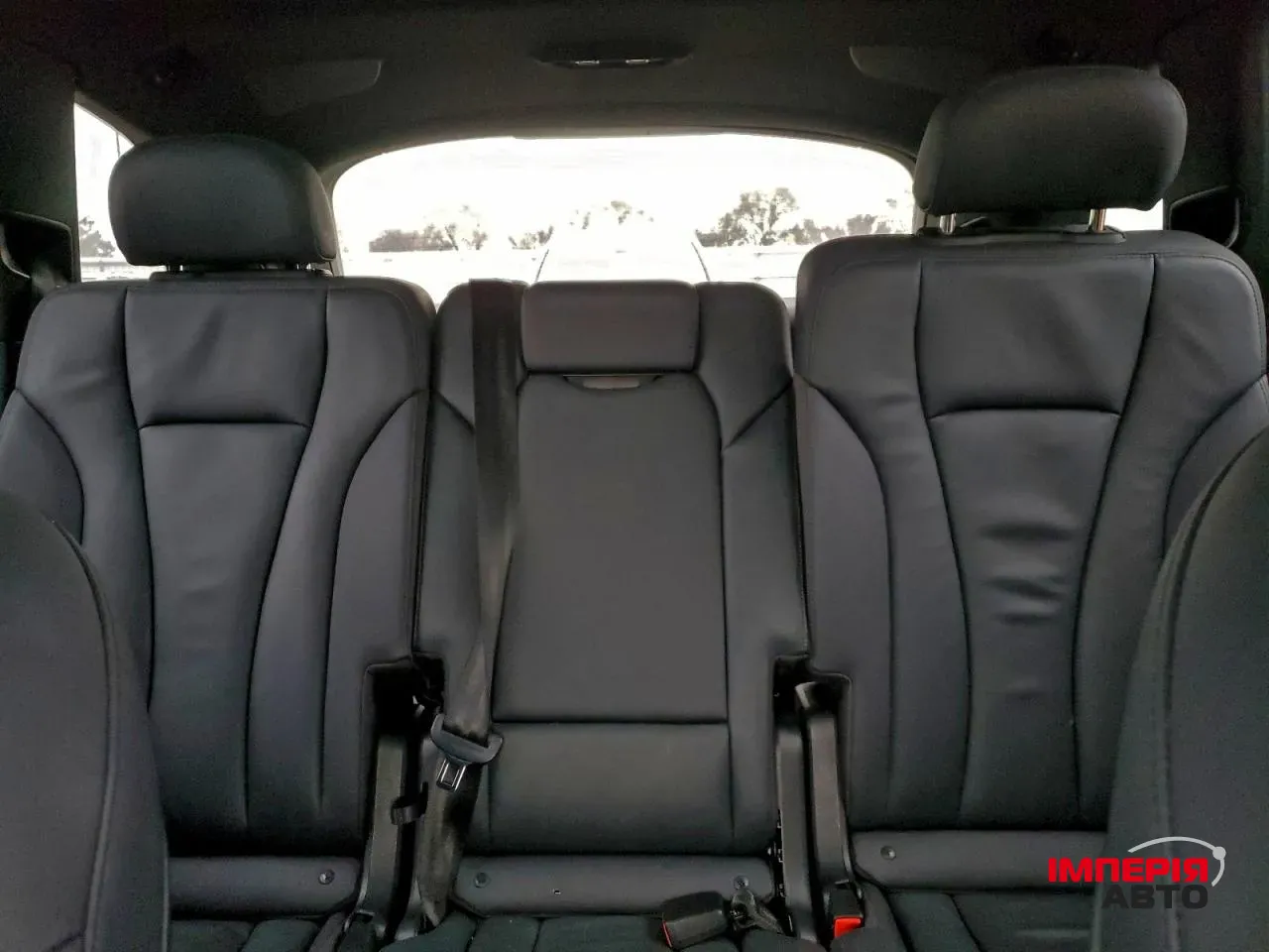 Audi Q7 - фото 11