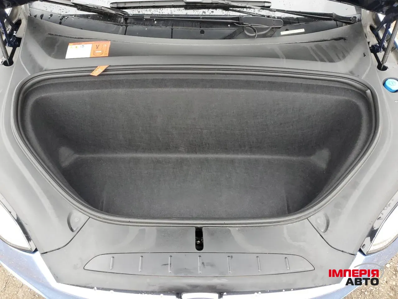 Tesla Model X - фото 12