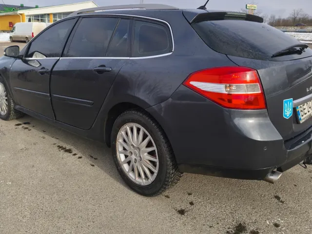 Renault Laguna - фото 5