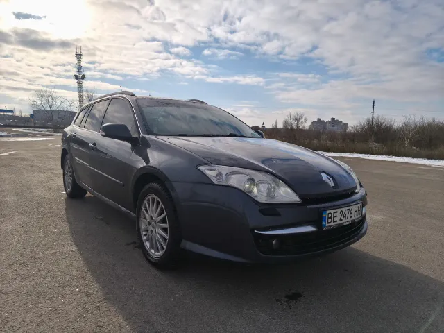 Renault Laguna - фото 2