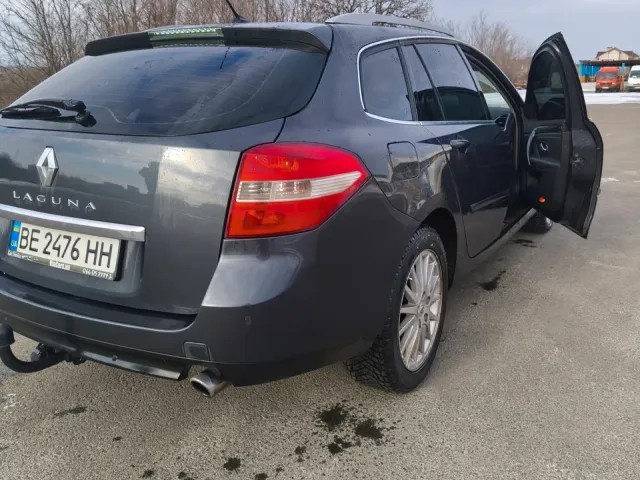 Renault Laguna - фото 3