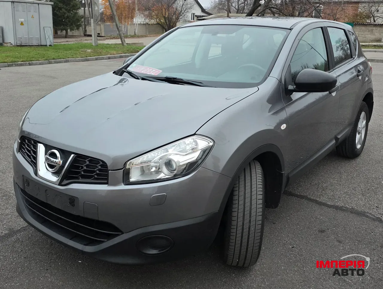 Nissan Qashqai - фото 1