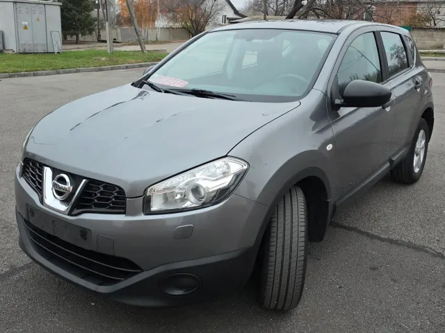 Nissan Qashqai - фото 1