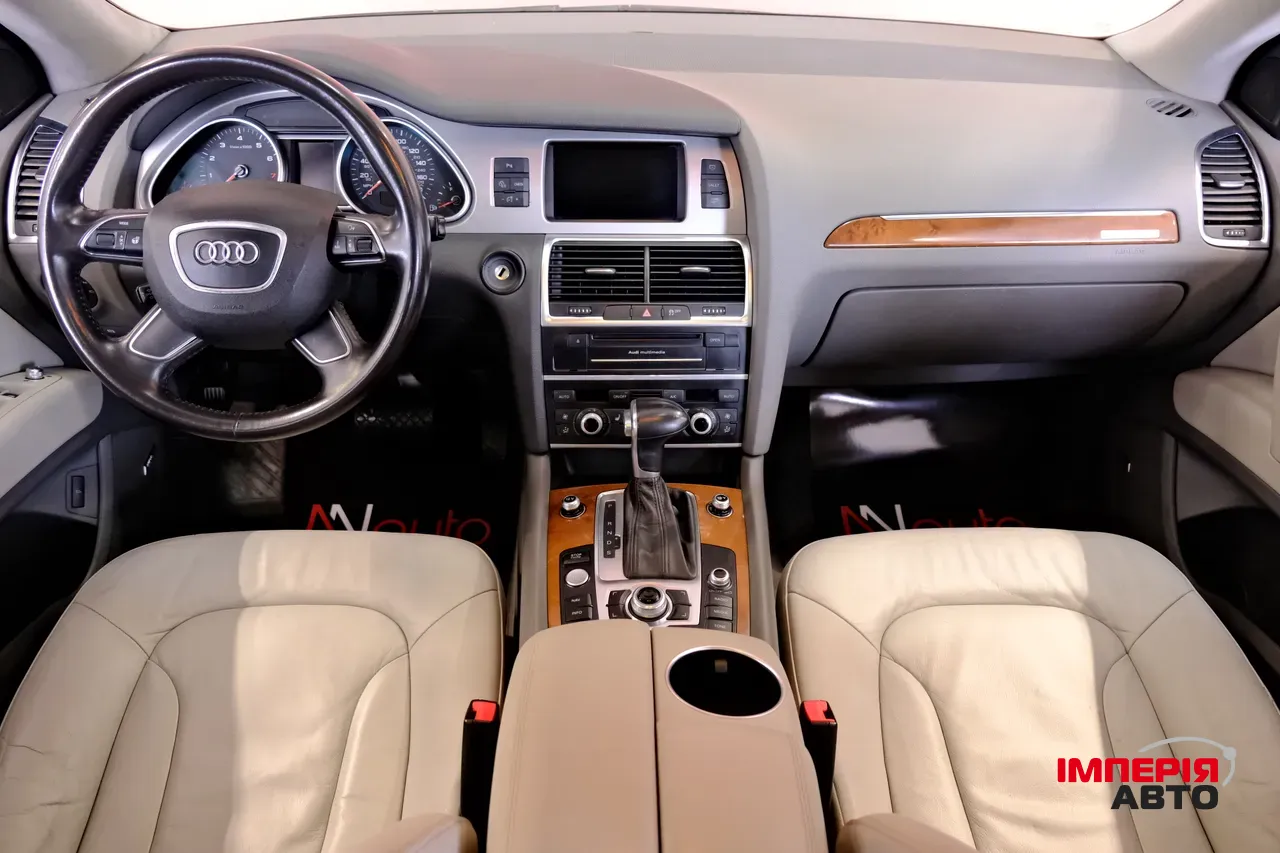 Audi Q7 - фото 7