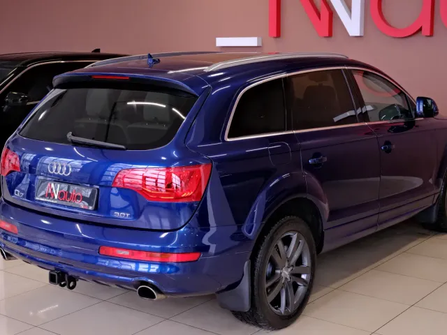 Audi Q7 - фото 5
