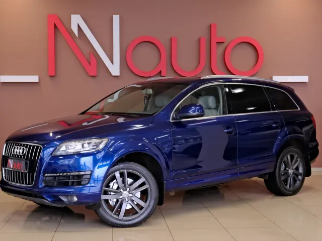 Audi Q7 - фото 1