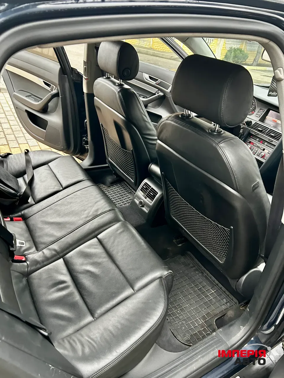 Audi A6 - фото 12