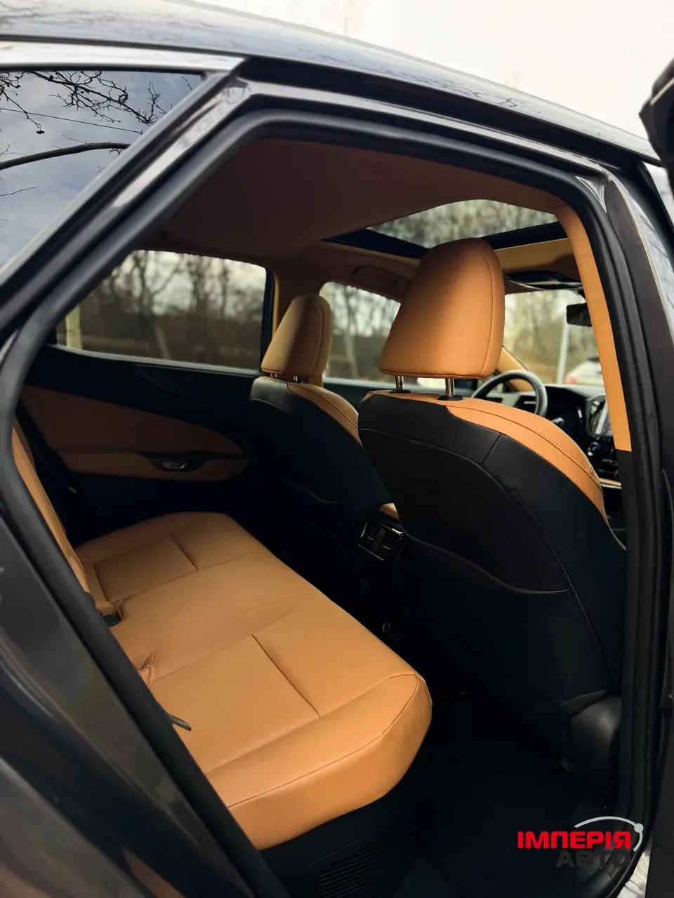 Lexus NX - фото 13