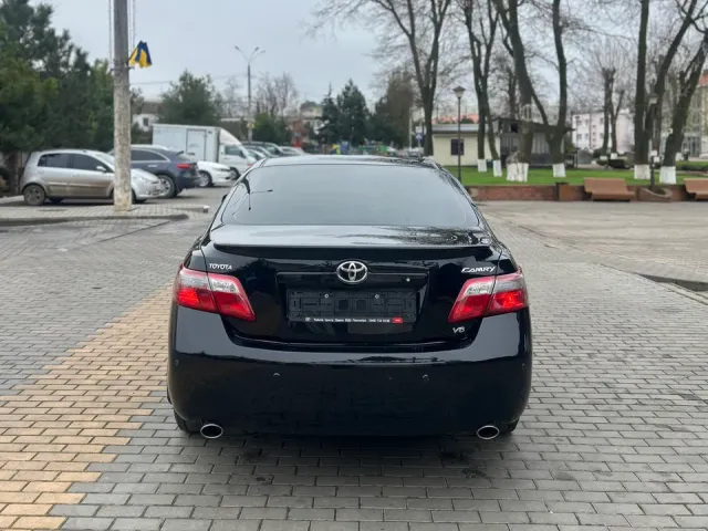 Toyota Camry - фото 5