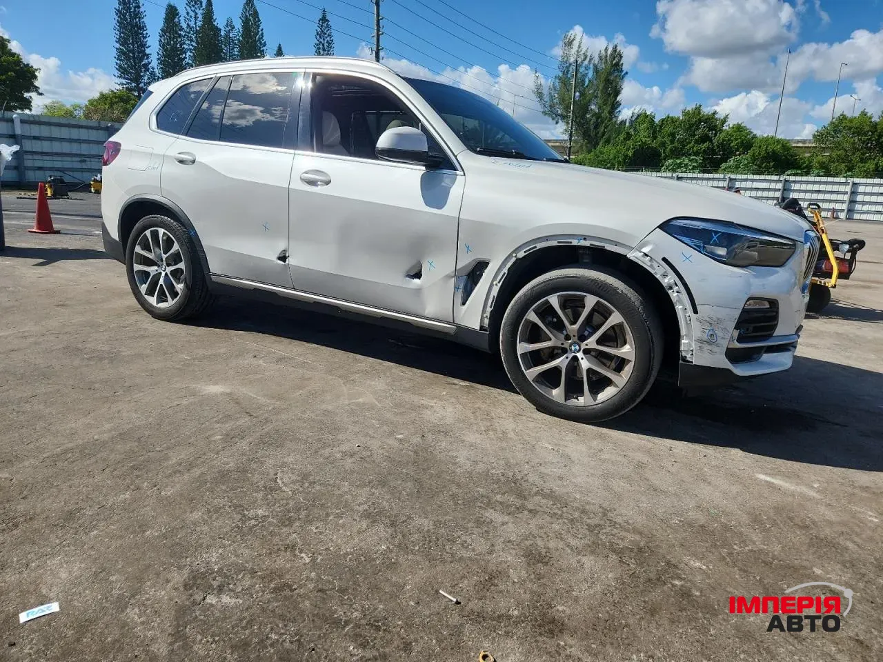 BMW X5 - фото 1